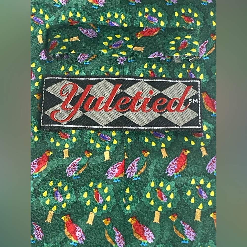 Yuletied Green Christmas Tie Partridge in a Pear Tree Pattern 3.75” Wide - Picture 4 of 6